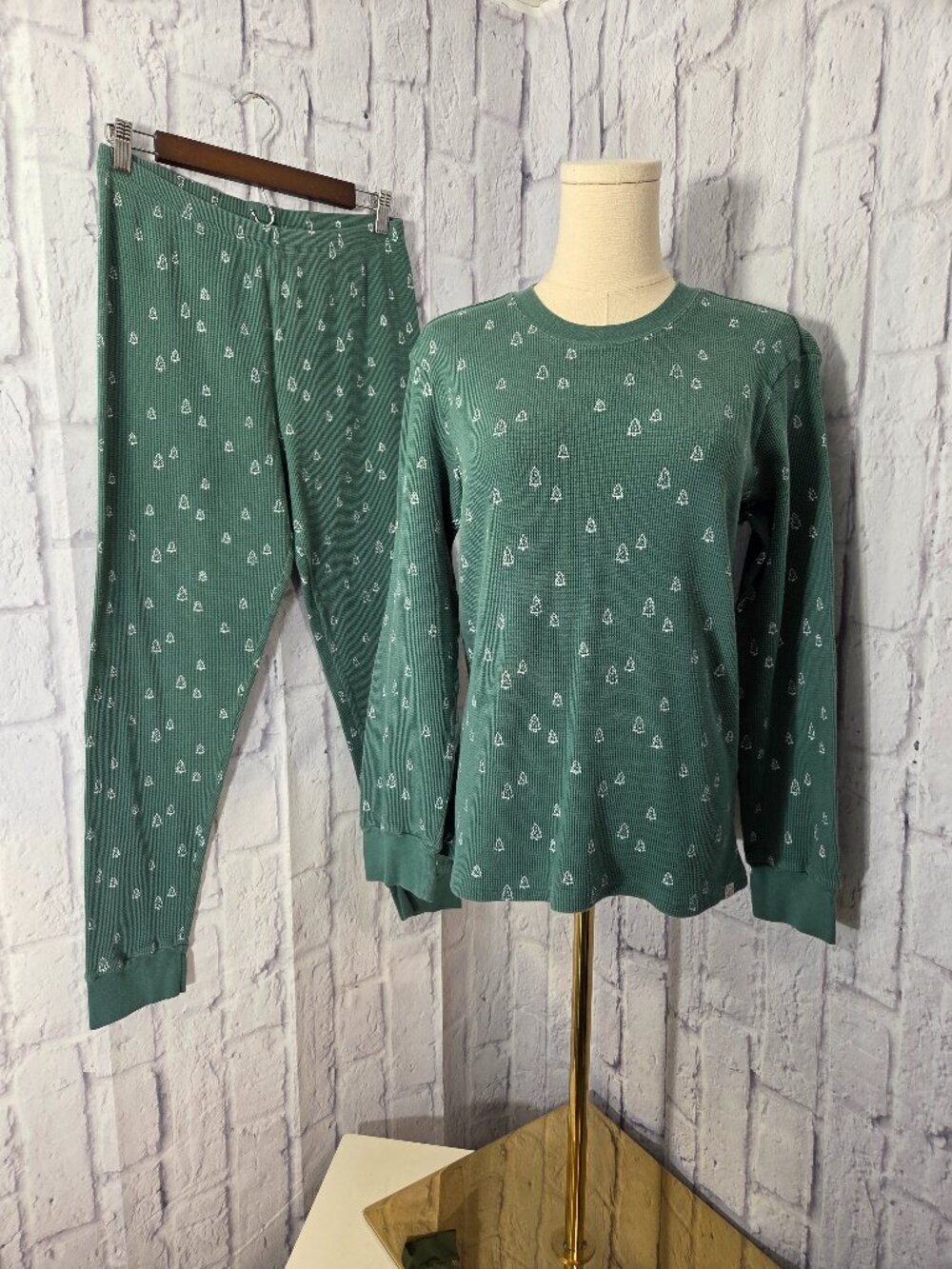 Little Planet Adult Medium Green Tree Waffle Knit Longsleeve Pj Set
